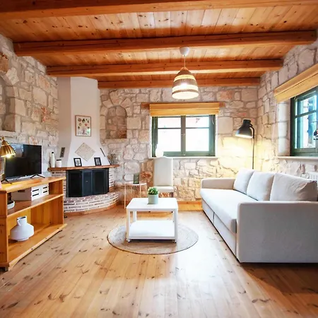 Valorys Stone House Vasilikí