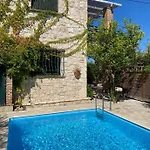 Valorys Stone House *