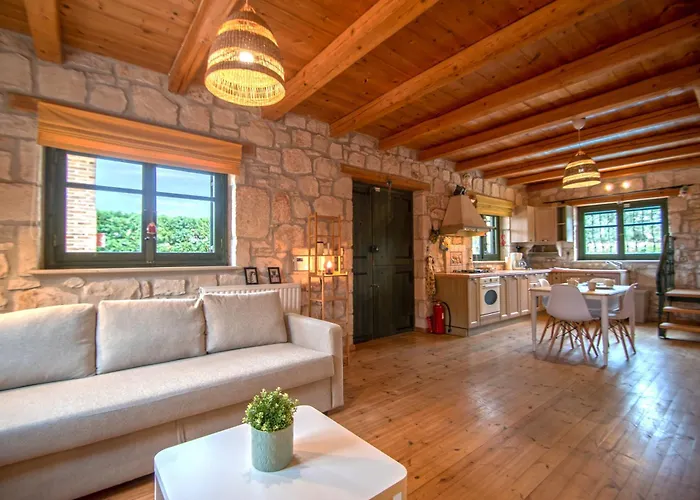 Valorys Stone House Villa *