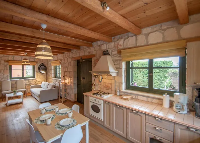 Valorys Stone House Villa *